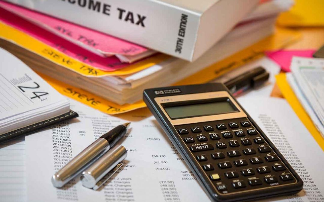 What is the Difference Between a Traditional IRA and a Roth IRA?